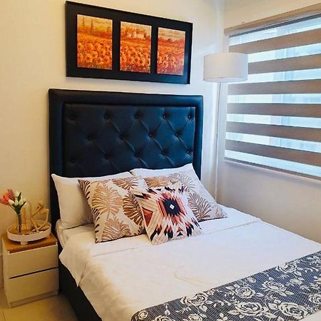 2 Bedroom Condo Vine Residences Quezon City With Pool Wifi Karaoke Board Games Netflix Екстериор снимка